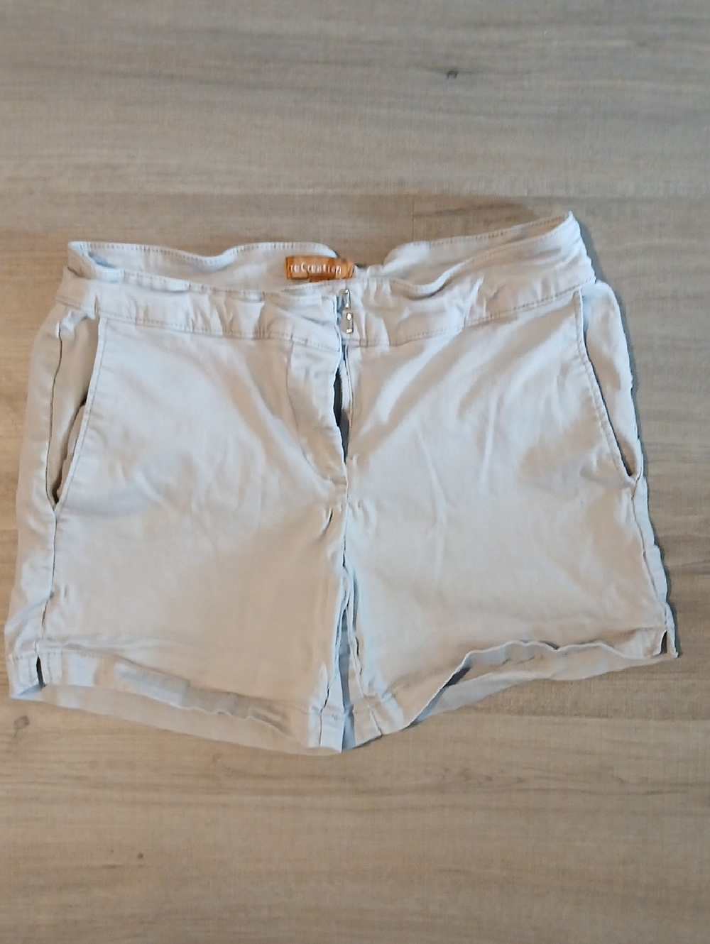 Casual Women's Cream Jean Shorts with Front Zip